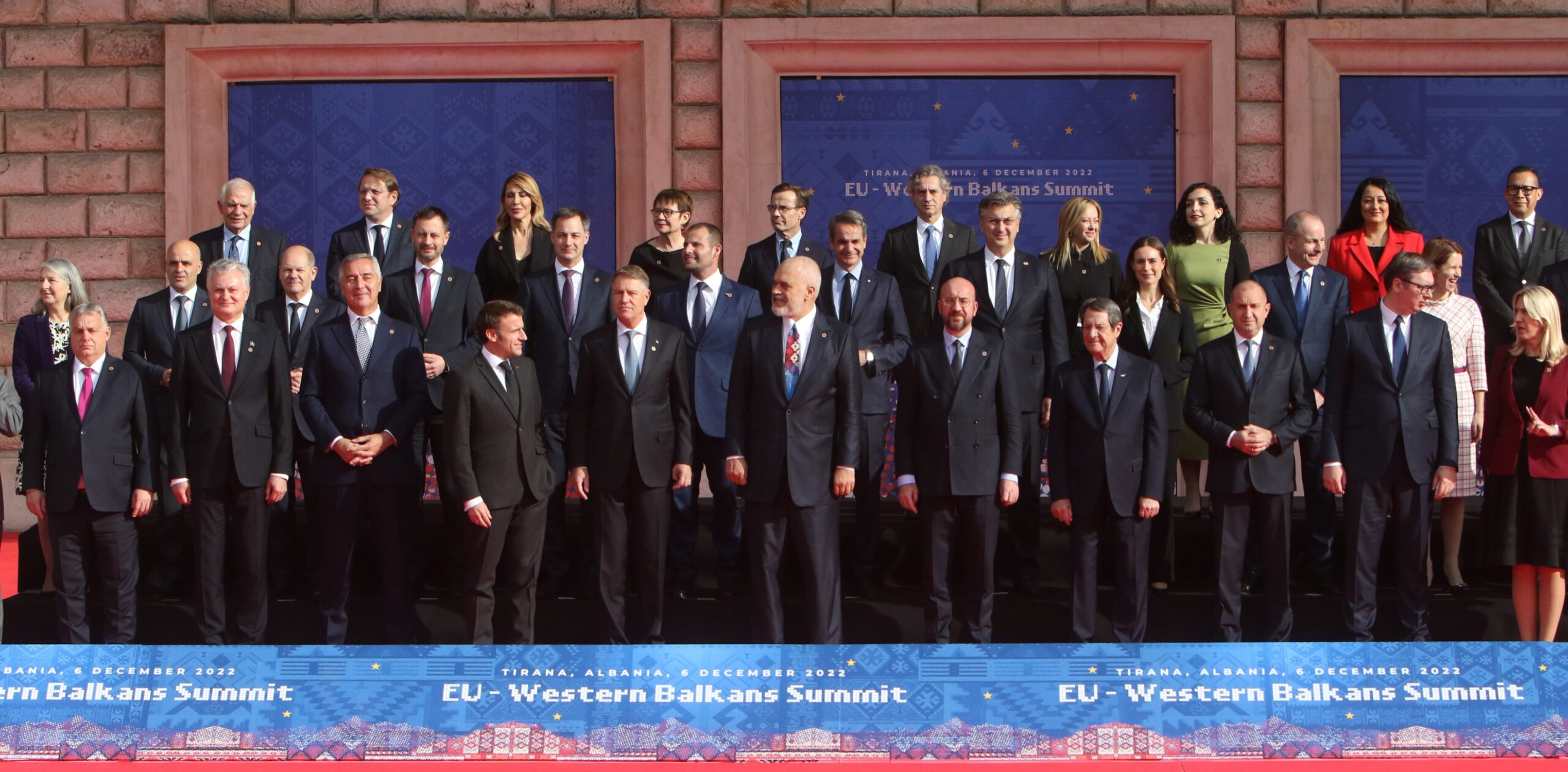 ما دلالات القمة الأوروبية مع دول غرب البلقان؟