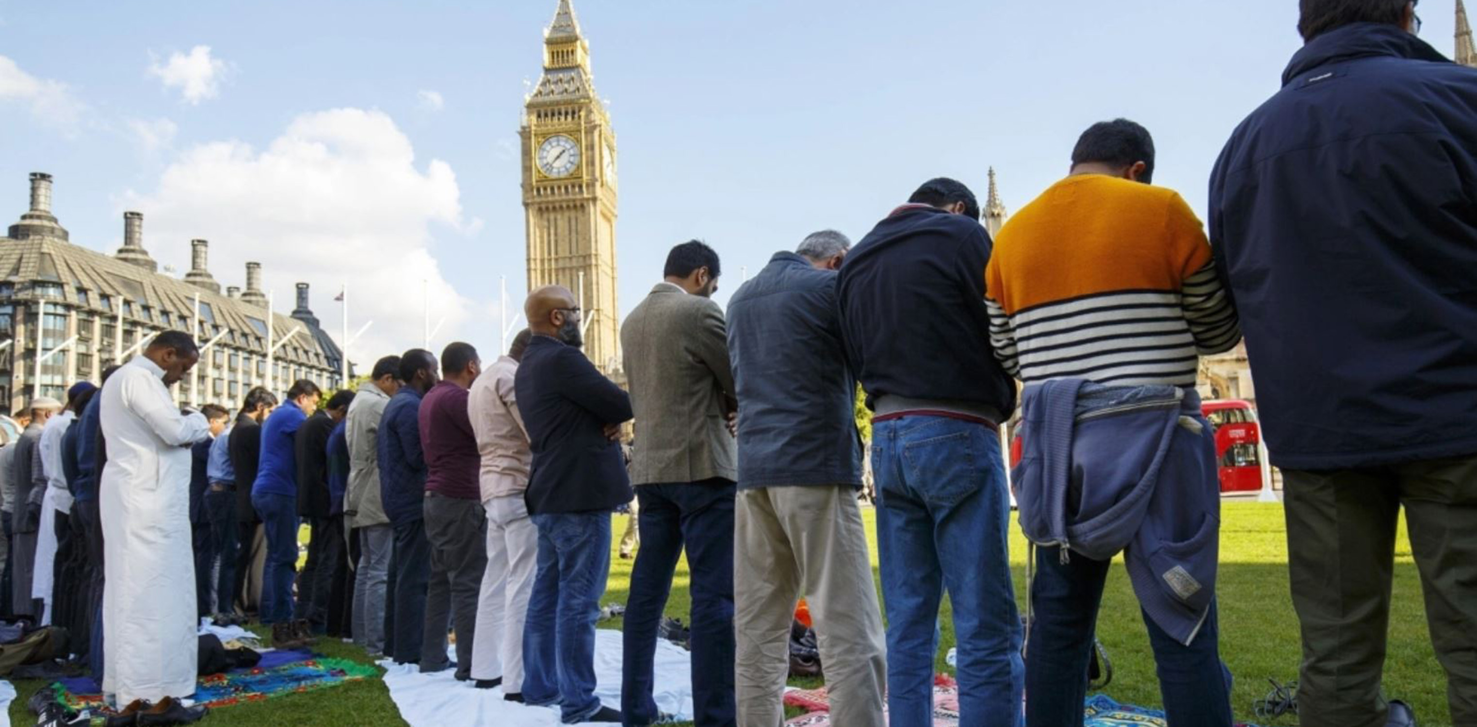 ما دلالات الاحتفاء الغربي بشهر رمضان؟