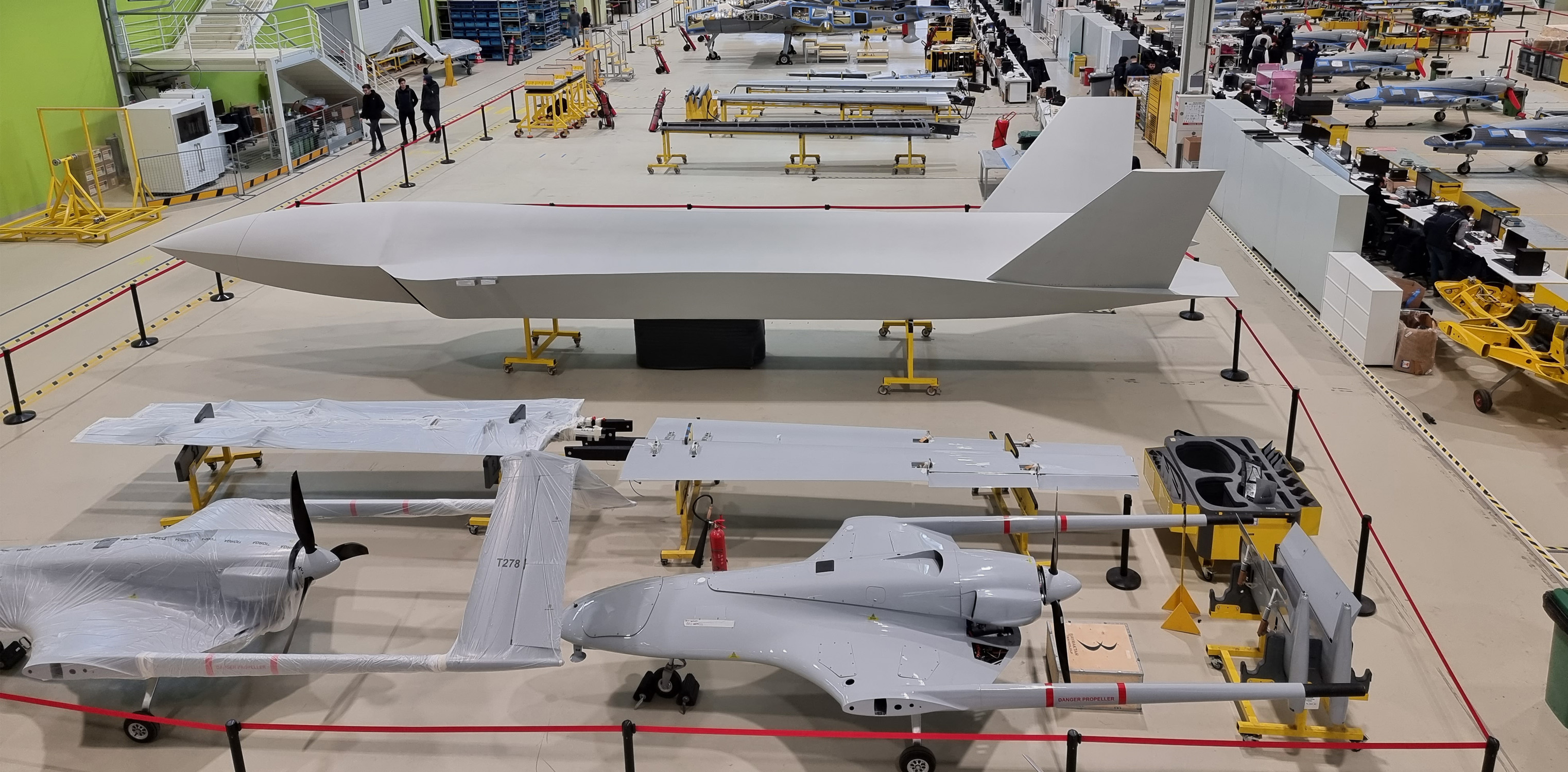 ما أهداف الدول الصاعدة في إنتاج الدرونز؟