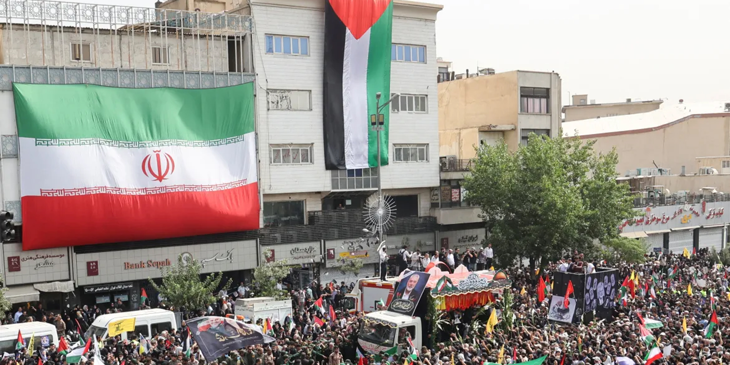 لماذا تزايدت الدعوات لتغيير النهج الإيراني إزاء القضية الفلسطينية؟