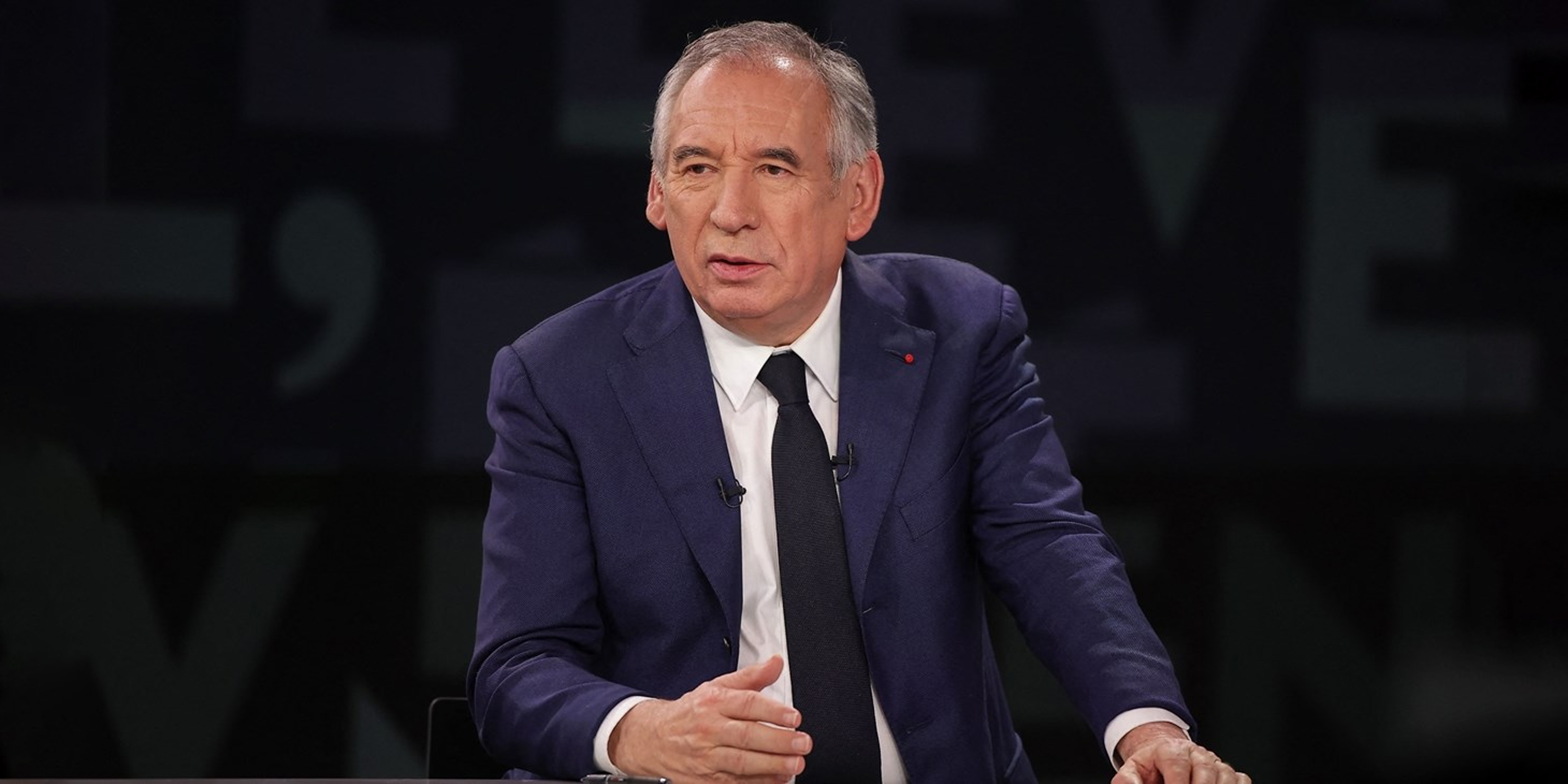 ما هي فرص نجاح حكومة "بايرو" في فرنسا؟