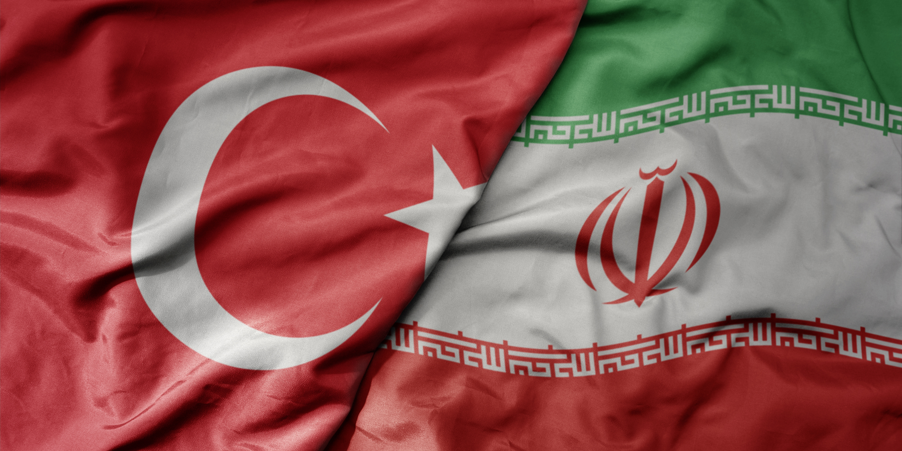 كيف تزايدت التوترات السياسية بين تركيا وإيران؟