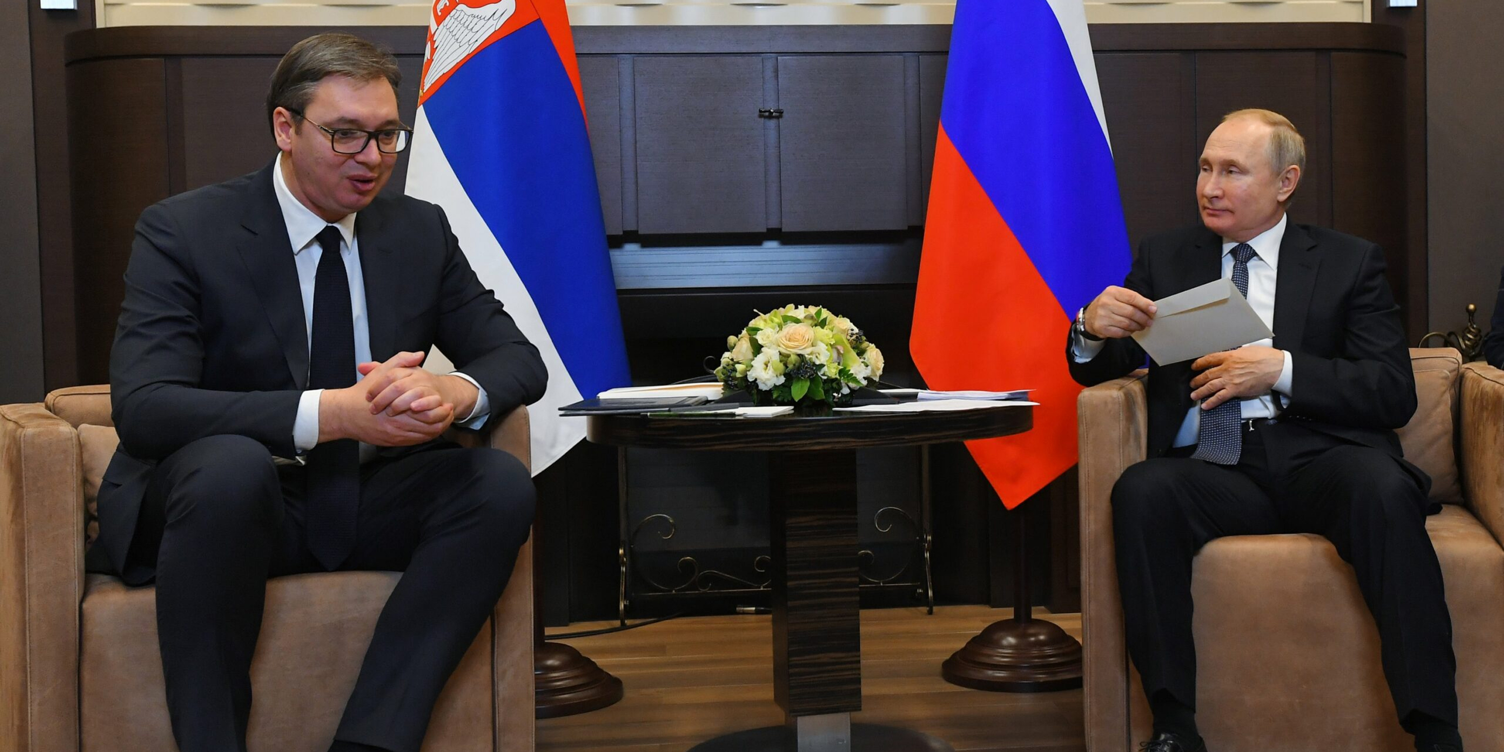 تداعيات اتهامات روسيا لصربيا بتزويد أوكرانيا بالأسلحة